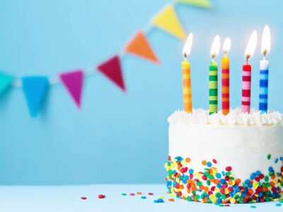 Meyveden doğum günü pastası