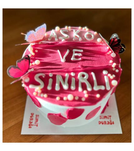 Kelebekli Romantik Pasta