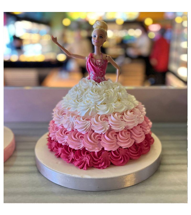 Prenses Barbie Doğum Günü Pastası Prenses Barbie Doğum Günü Pastası