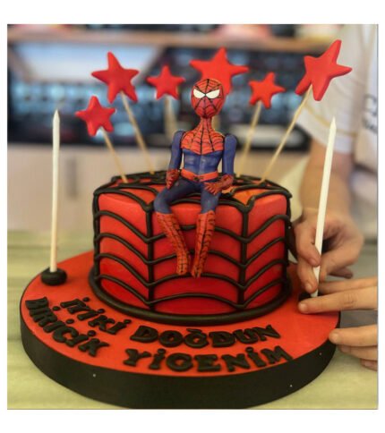Spider-Man Parti Pastası