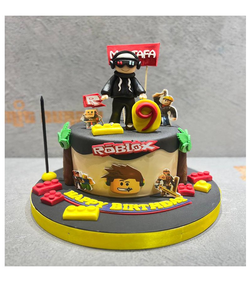 robloxlu doğum günü pastası