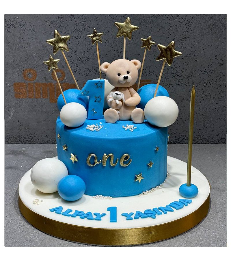 Altın Yıldızlı Ayıcık Pastası Altın Yıldızlı Ayıcık Pastası